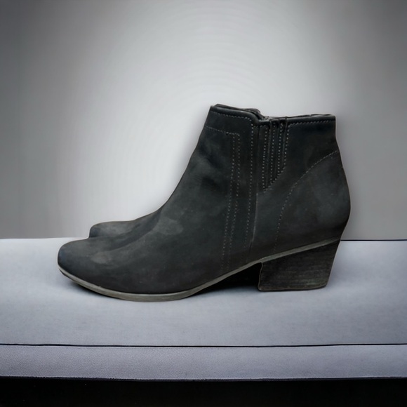 🌻Blondo Black Leather Waterproof Ankle Boots Size 10  | Style # B4935017 - Picture 1 of 11